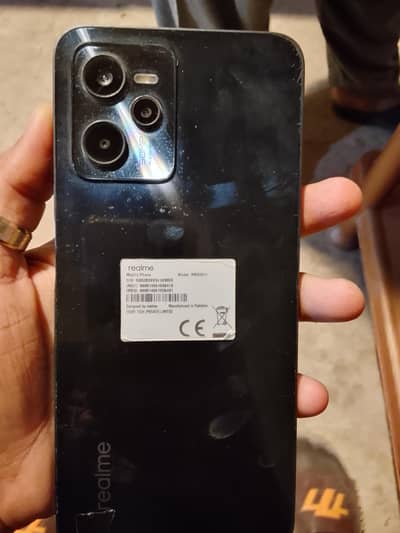 Realme C35