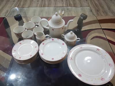 Brand New Unused 24 Pcs Queen's Luxury Tea Set - Complete Box