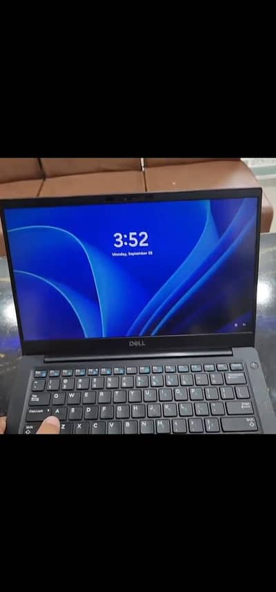 Dell Latitude 7390 | Core i7 8th Gen