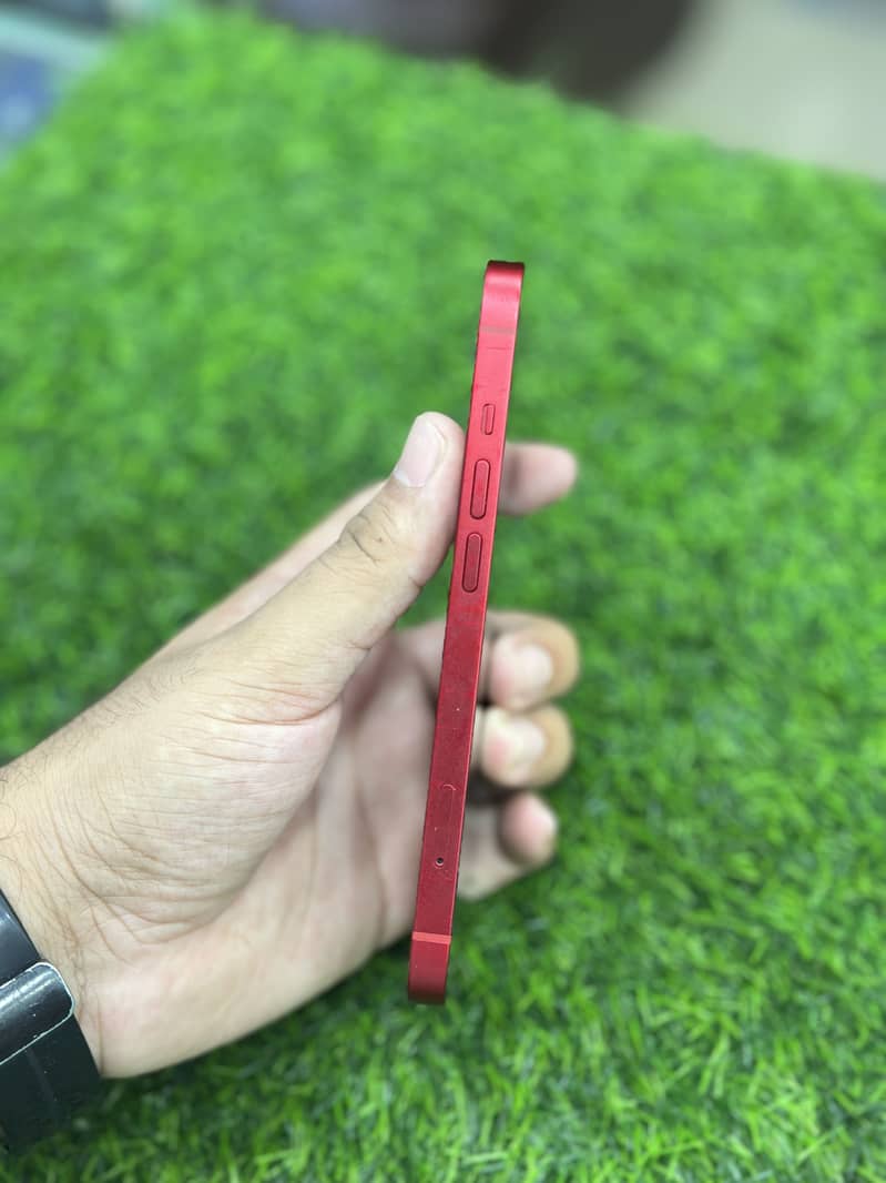 Apple iPhone 13 3
