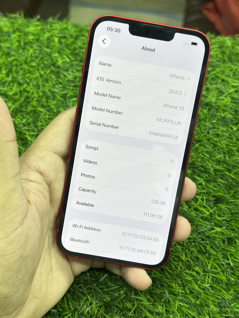 Apple iPhone 13 5