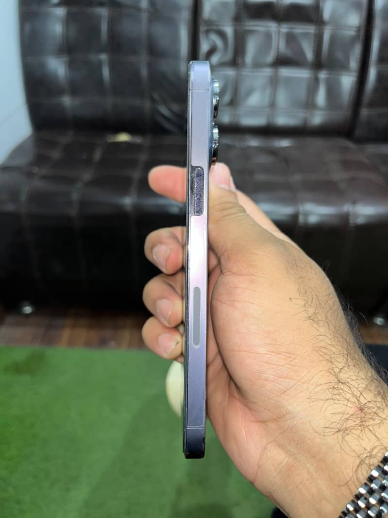 Apple iPhone 14 Pro Max 3