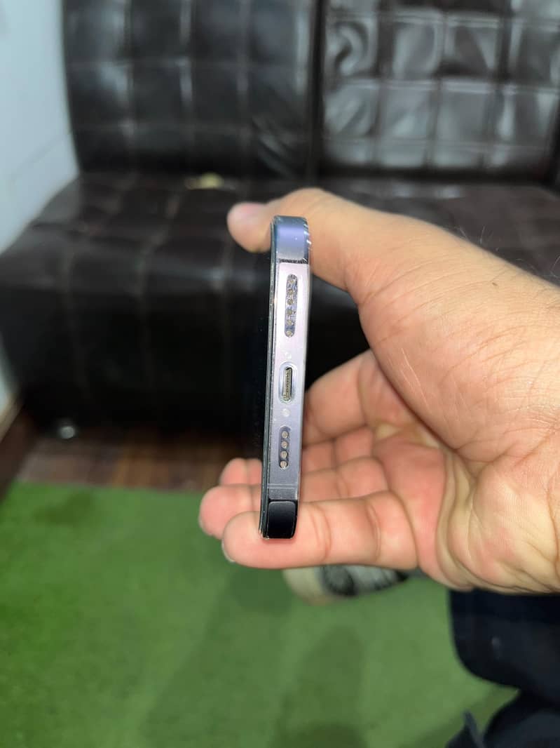 Apple iPhone 14 Pro Max 4