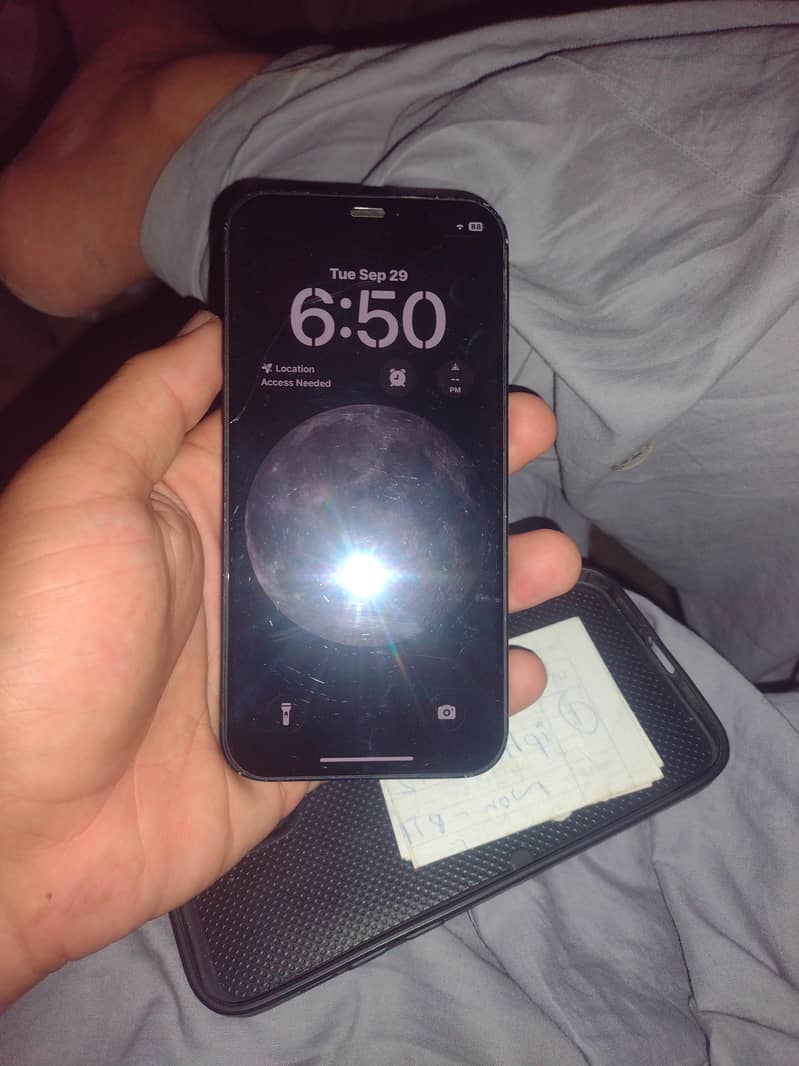 Apple iPhone 12 6