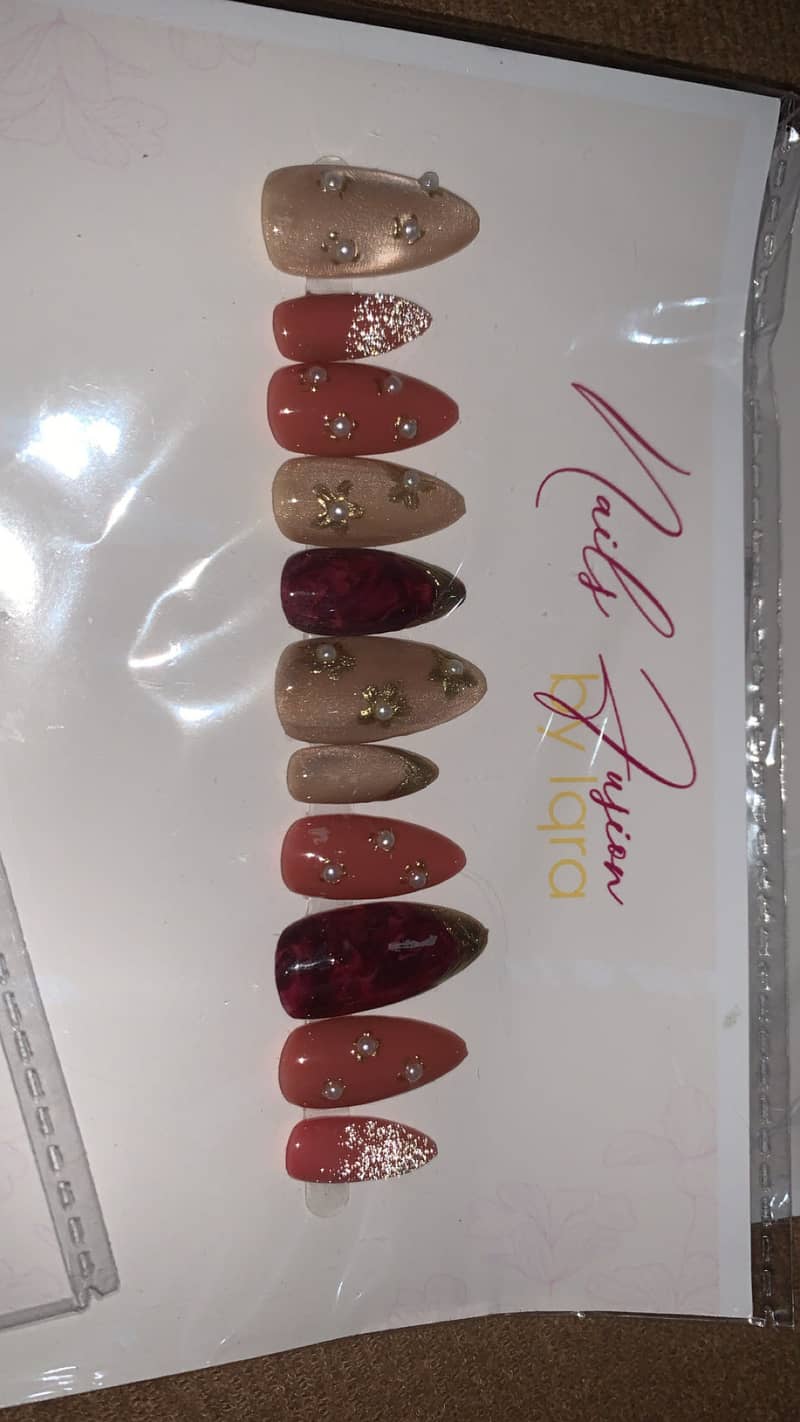 hand made customised nails sets 1