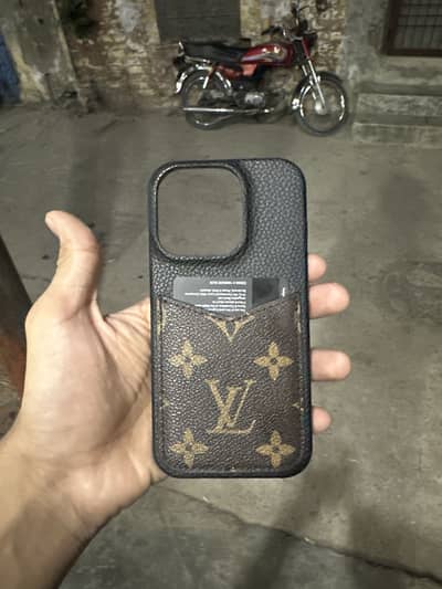 Louis vuitton 14 pro
