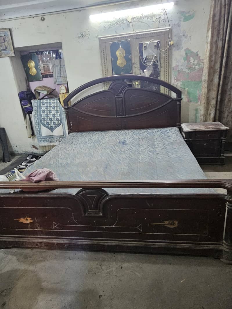 Bed Set with Side Table & Dressing Table 2