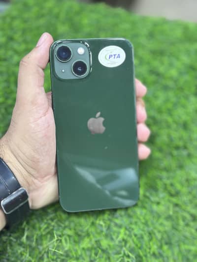 Apple iPhone 13