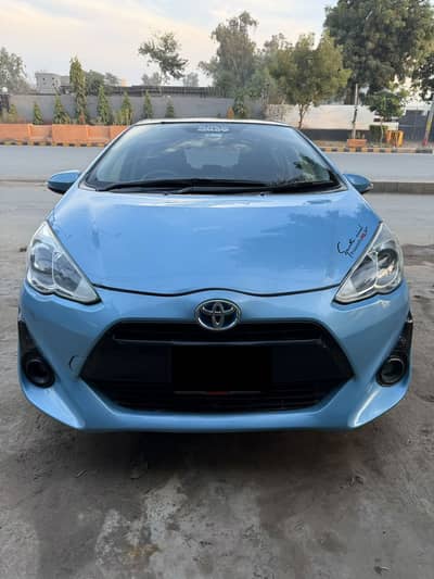 Toyota Aqua 2015