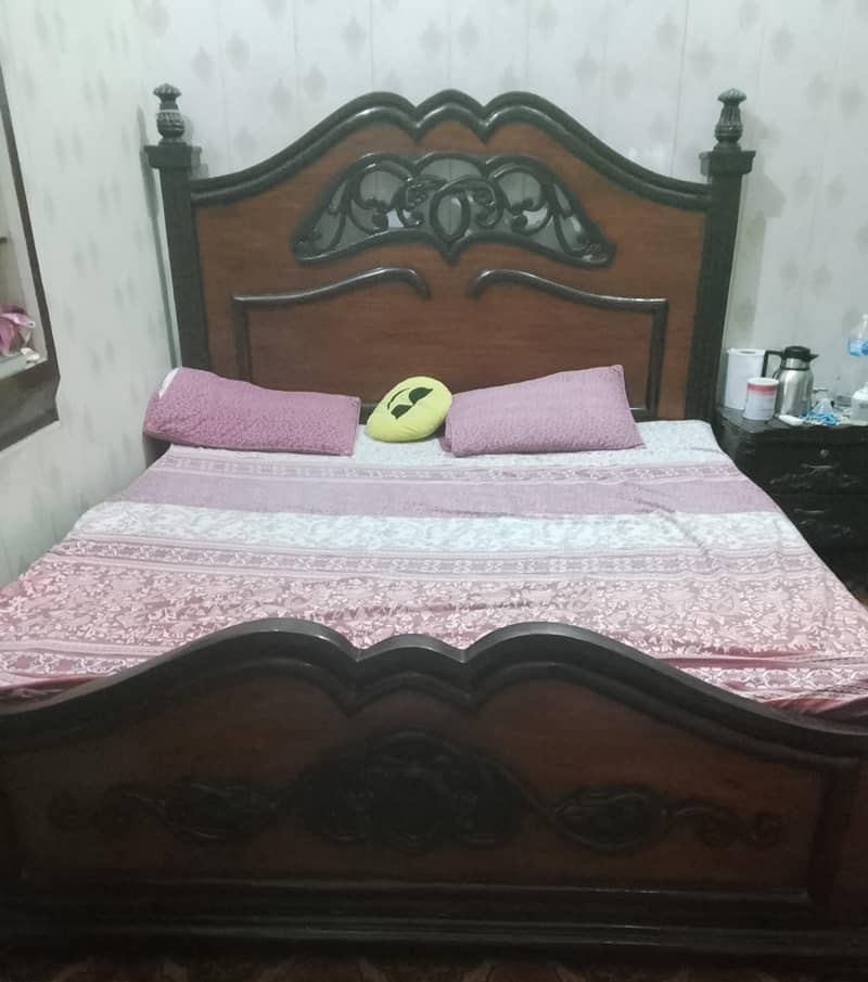 king size double bed 1