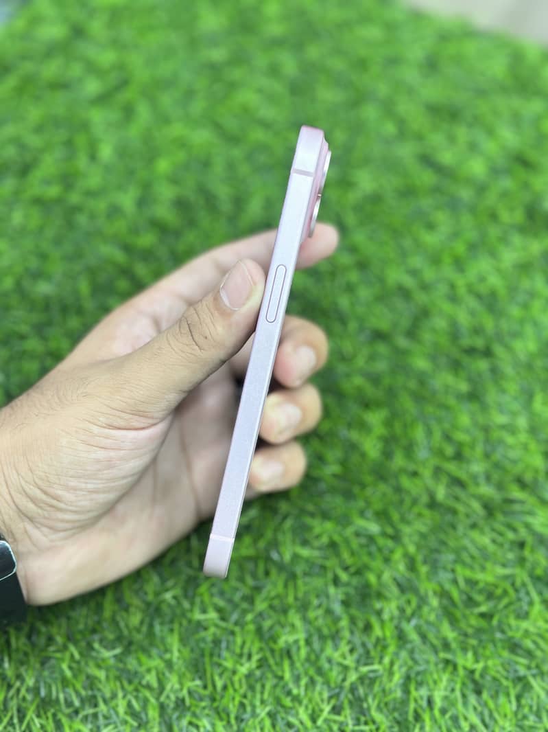Apple iPhone 15 2