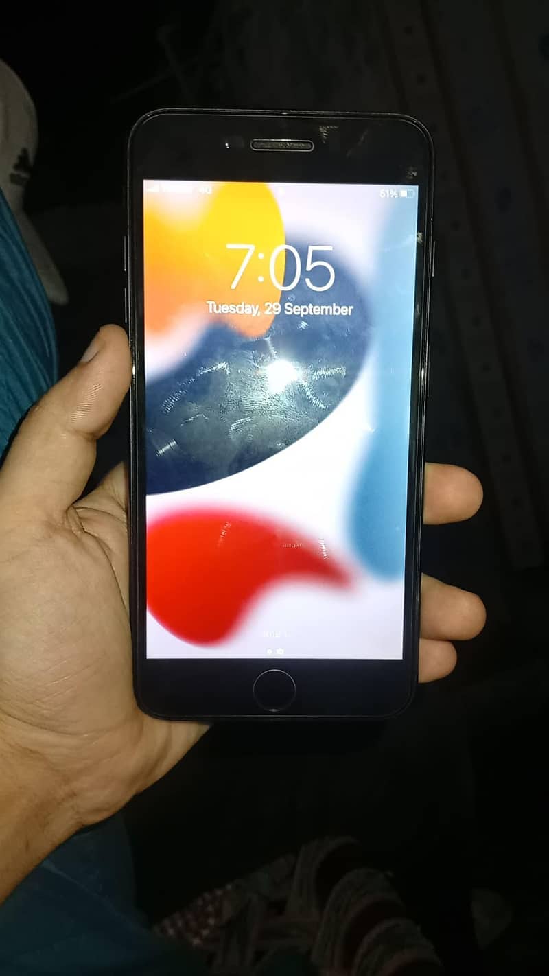 Apple iPhone 7 Plus 1