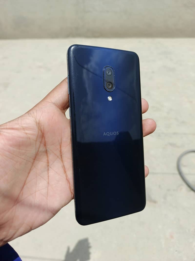 Sharp Aquos Zero 2 5