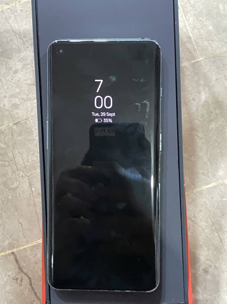 One Plus 10 Pro 4