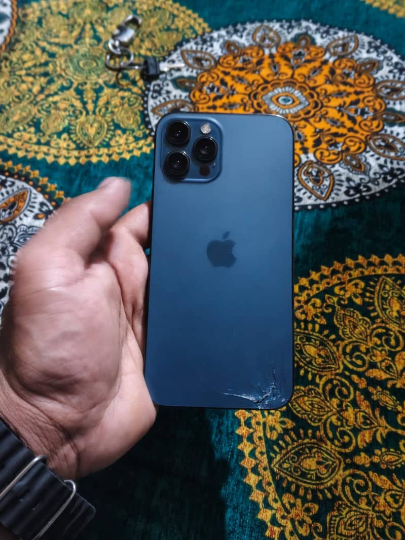 Apple iPhone 12 Pro Max 3