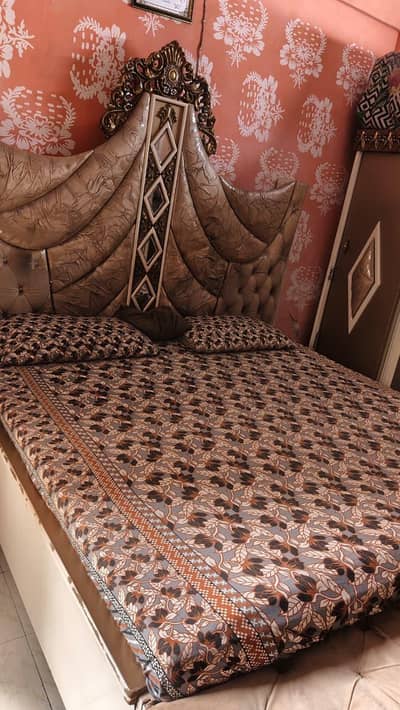 Bed room set complete for sale