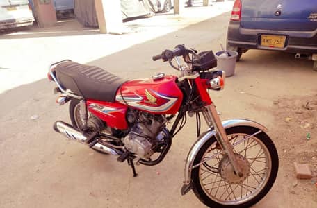 Honda CG 125 2016 model Karachi number for sale