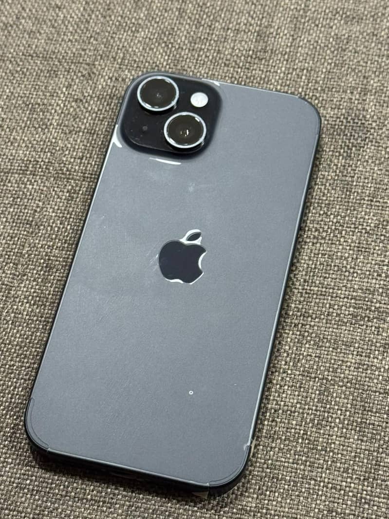 Apple iPhone 15 3