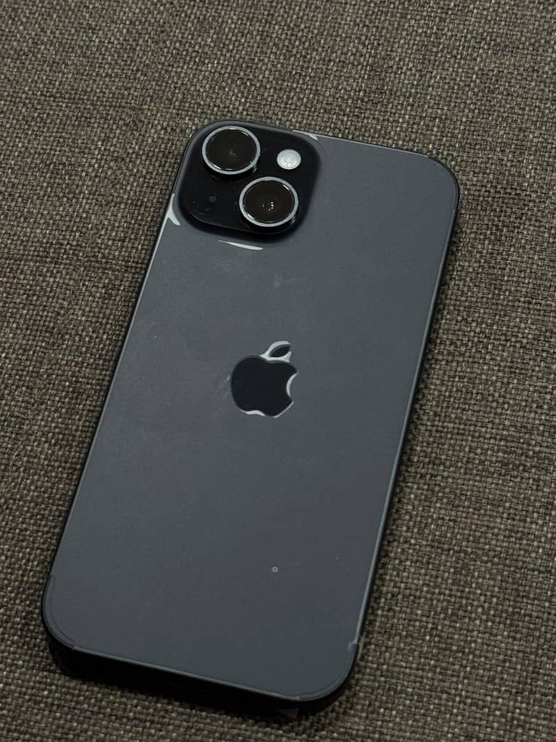 Apple iPhone 15 4