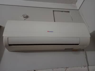 Dawlance Split ac.