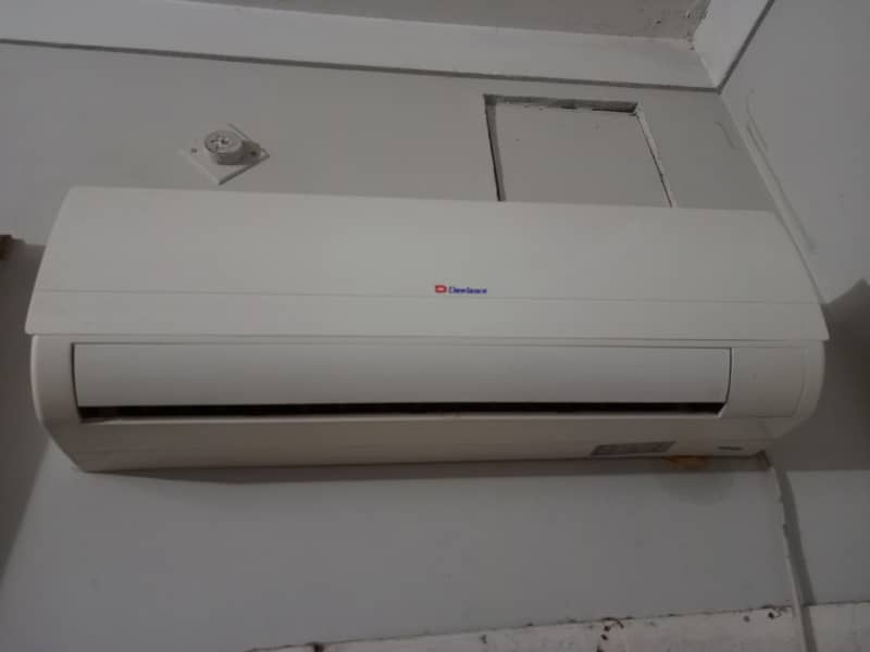 Dawlance Split ac. 0