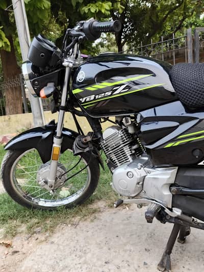 Yamaha yb125z 2022 model Black beauty Lush condition bike for sale