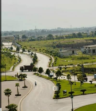 1 KANAL PLOT WITH POSSESSION ON LOWEST PRICE AVAILABLE FOR SALE IN BAHRIA TOWN SECTOR-F