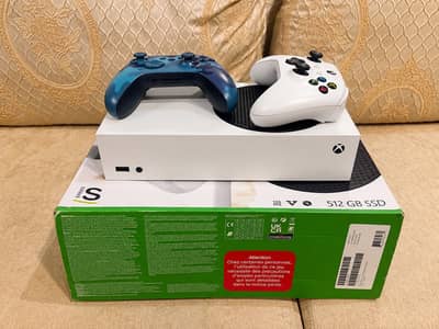 Xbox Series S 512GB + 2 Original Controllers Good as new condition