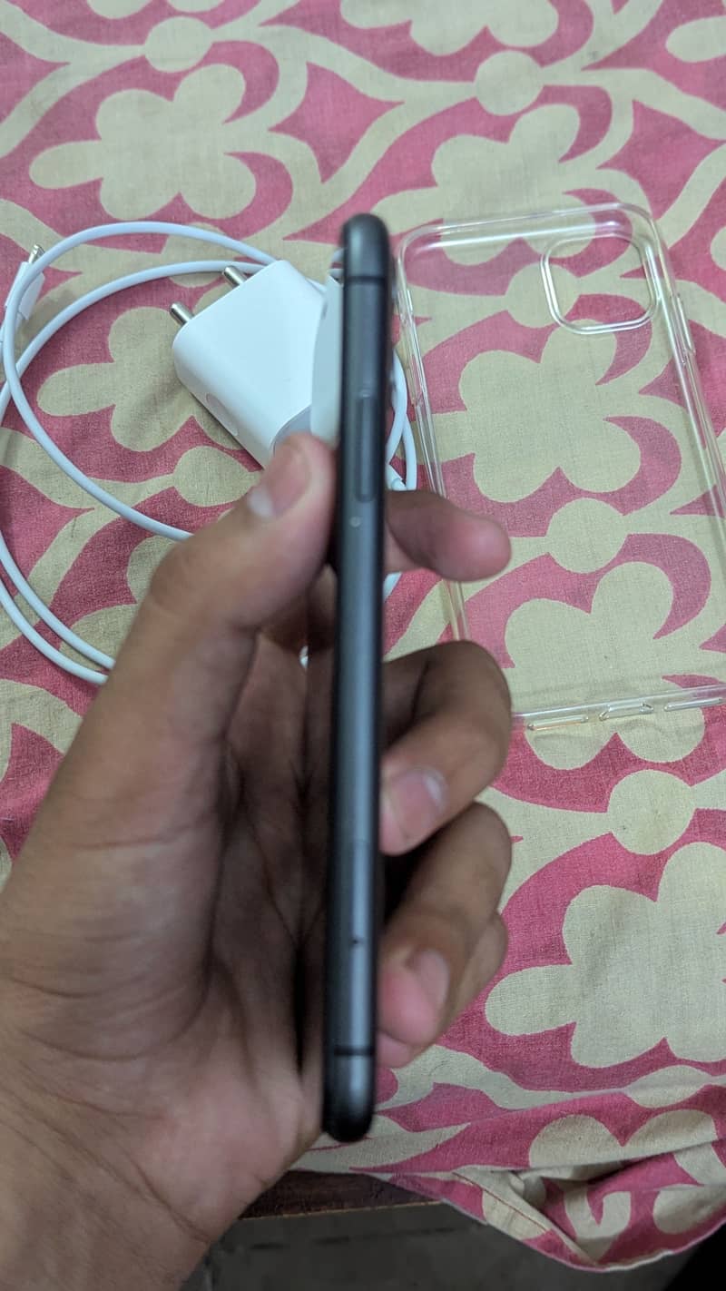 Apple iPhone 11 8