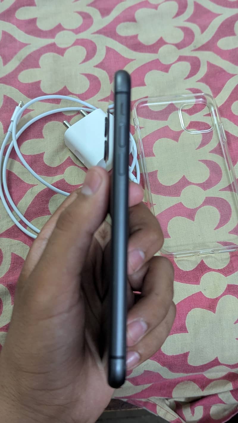 Apple iPhone 11 9