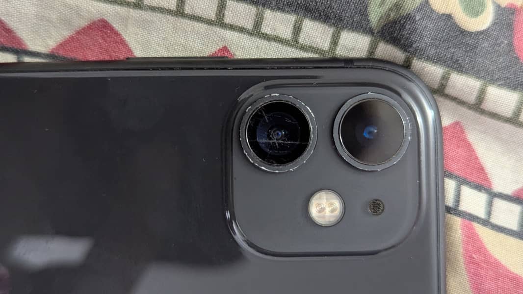 Apple iPhone 11 10