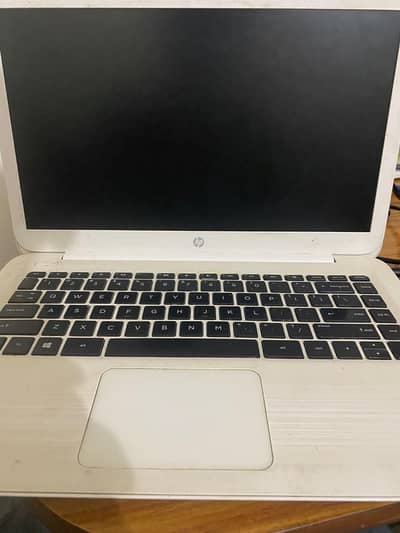 hp stream . . . . ram 4.64. . . display 14 inches want to sale urgently