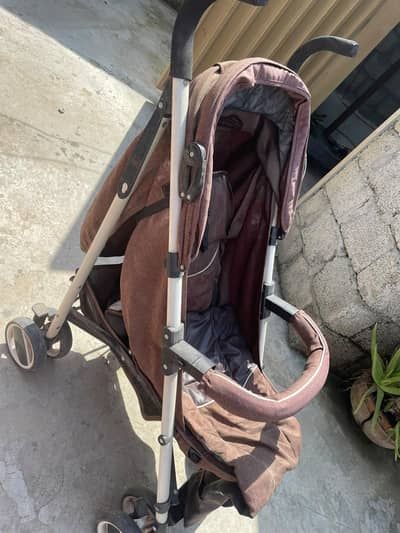 Baby pran for sale urgently in good condition