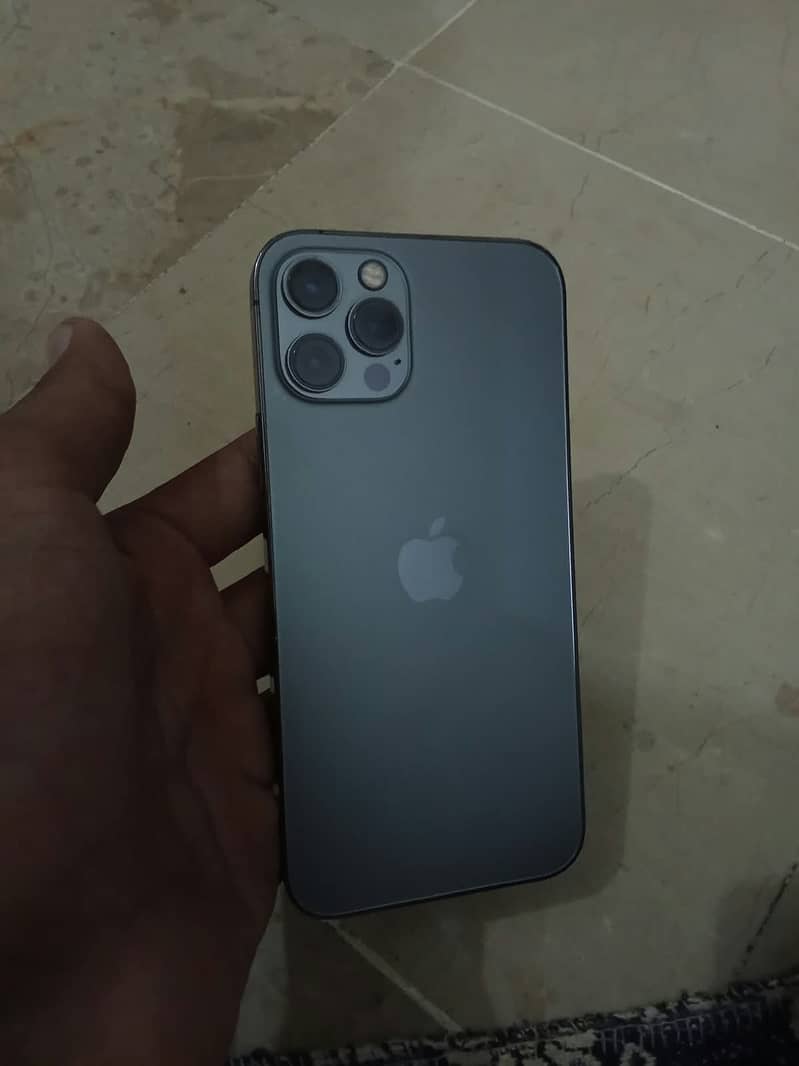 Apple iPhone 12 Pro 1