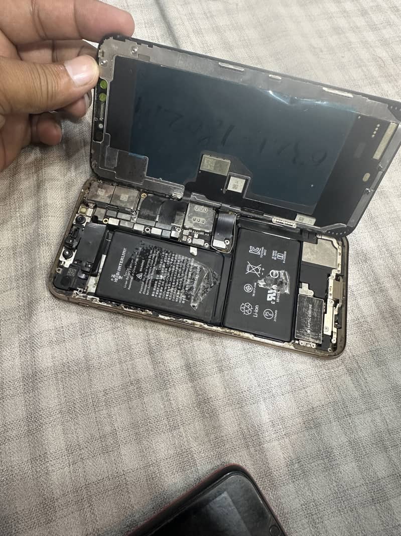 Iphon xs max 1