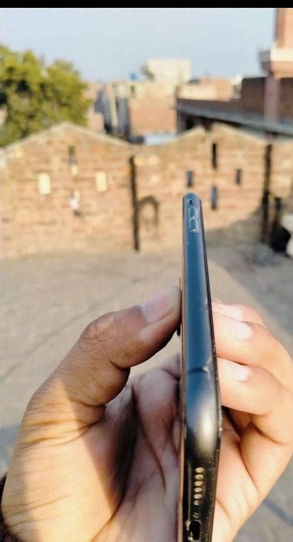 Apple iPhone 11 1