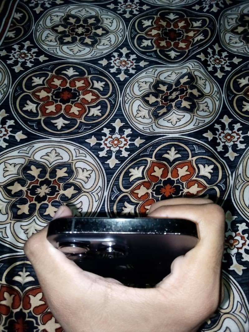 Apple iPhone 14 Pro Max 3