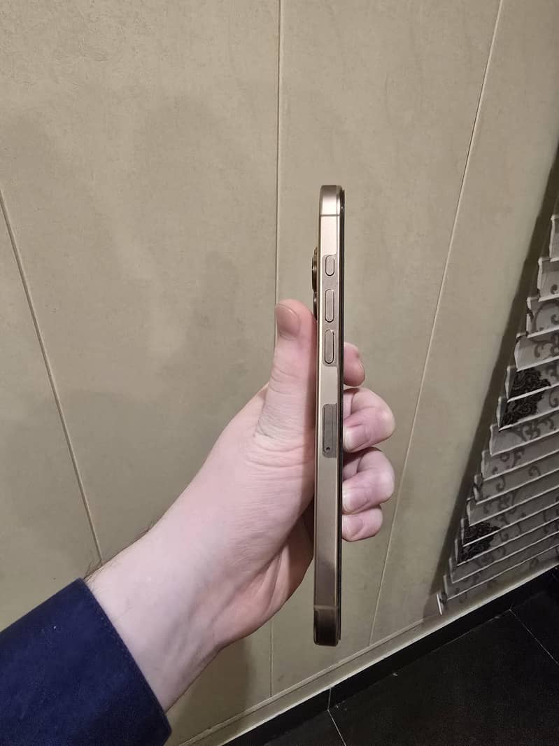 Apple iPhone 16 Pro Max Pta Approved 4