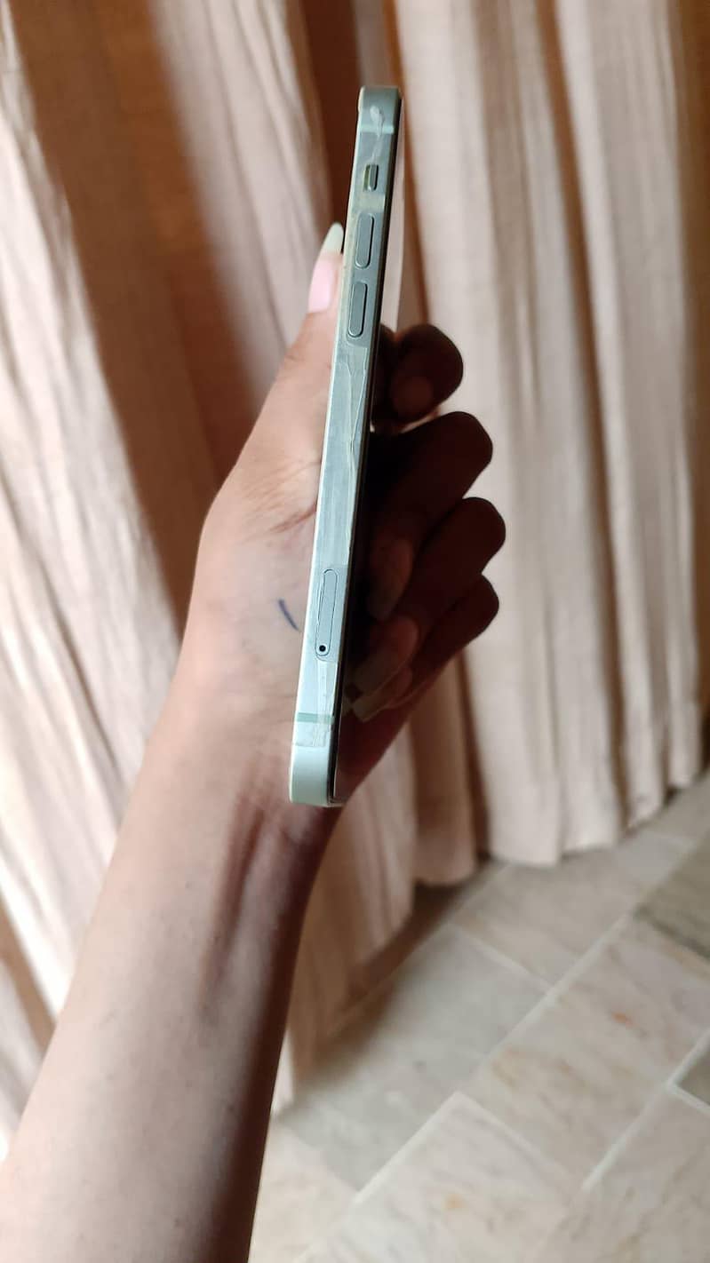 Apple iPhone 12 – PTA Approved – 89% Battery Health 2
