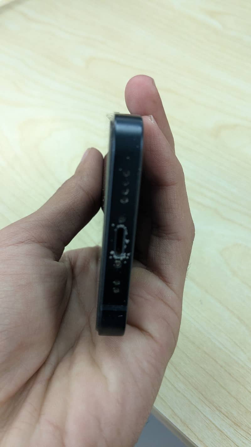 Apple iPhone 13 mini 3