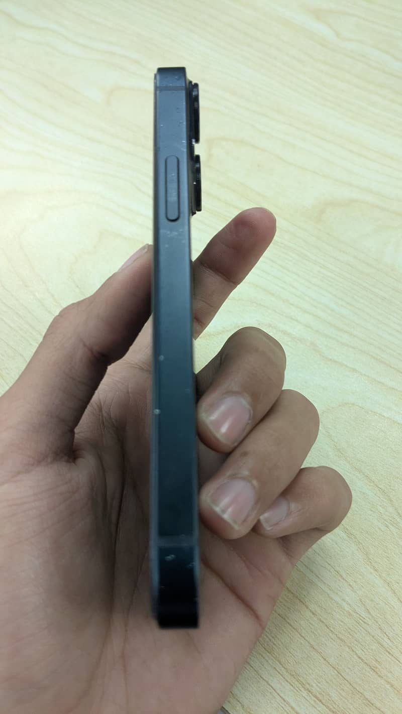 Apple iPhone 13 mini 5