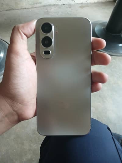 Itel City 200