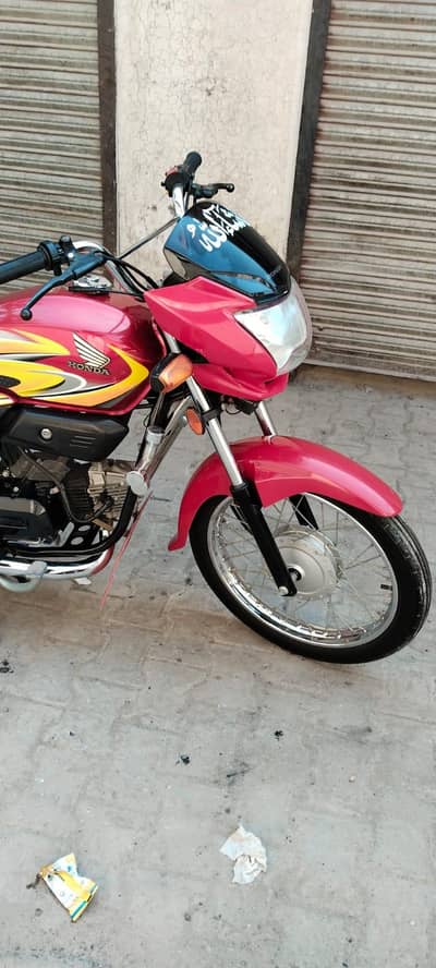 Honda Pridor 2025 In Showroom Conditions