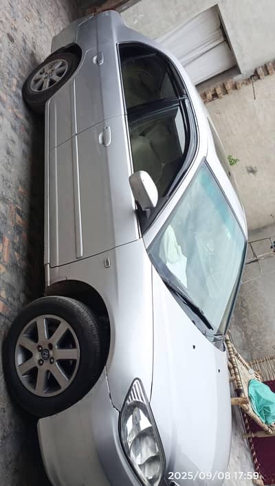 Honda Civic Oriel 2005