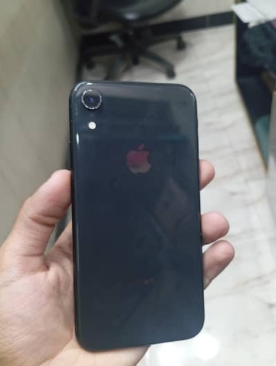 Apple I phone xr(64)