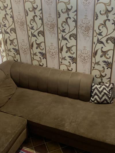 L-Shaped SOFA 7 SEATER IN GOOD CONDITION