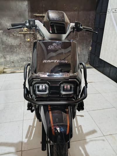 Crown Raftaar Pro
