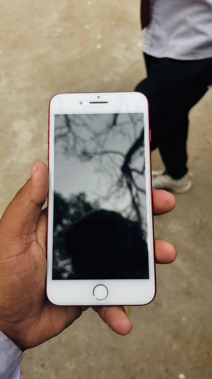 Apple iPhone 7 Plus 1