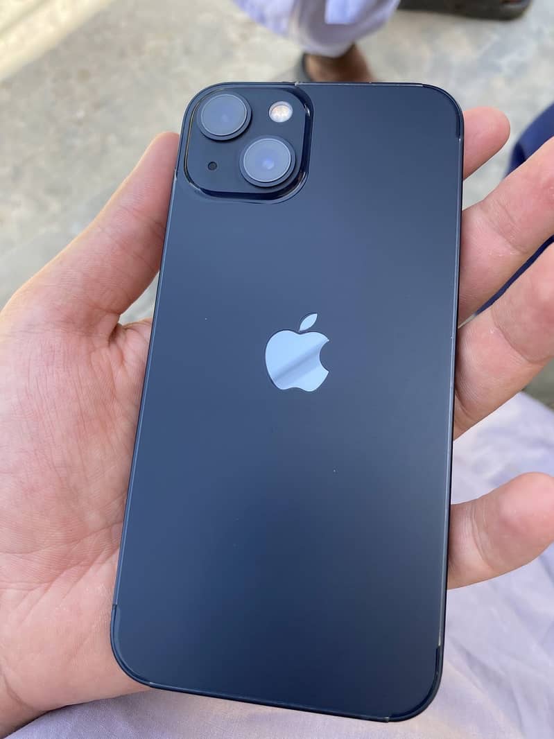 Apple iPhone 13 0