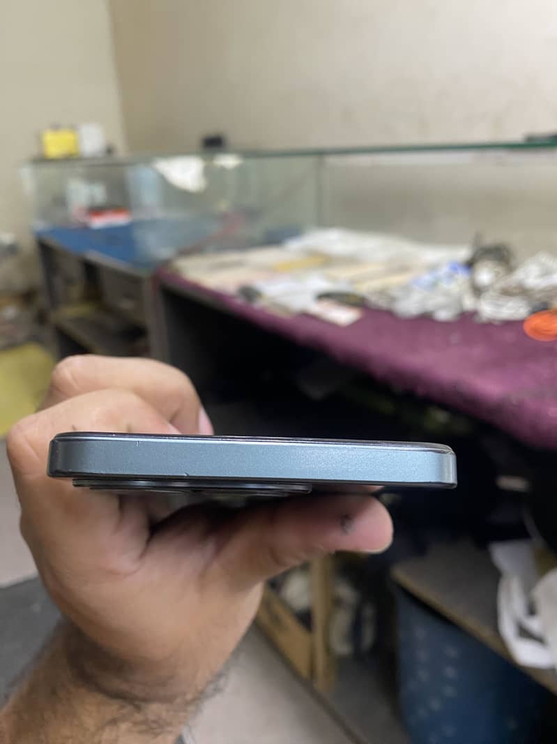Realme C61 2